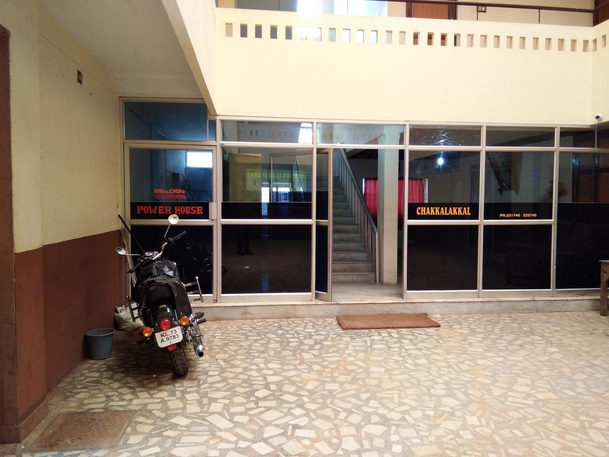 Chakkalakkal Residency Hotel Ambalavayal Esterno foto